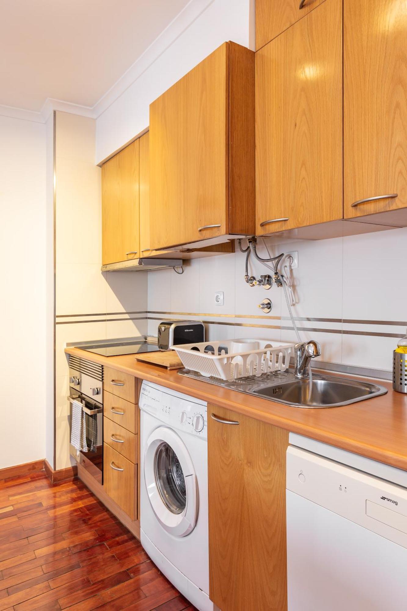 Apartment Central, Com Estacionamento Gratuito *